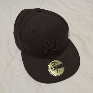 New Era 59FIFTY New York Yankees Fitted Cap - Dark Brown